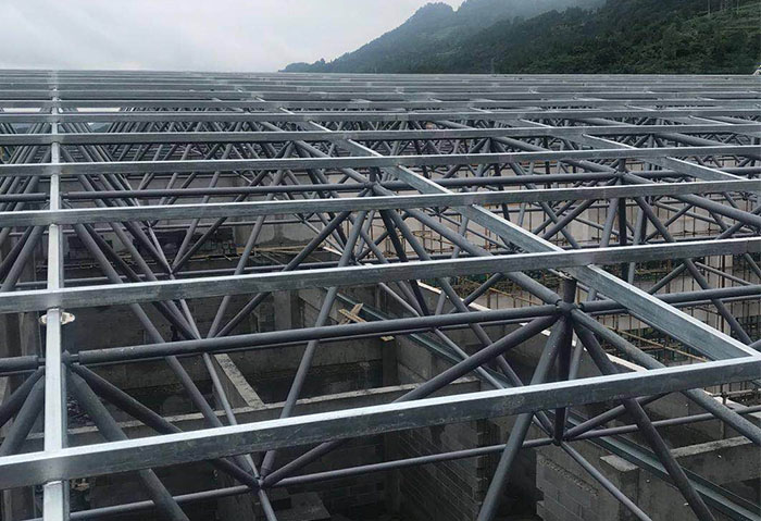 咸阳仁怀冠英学校艺体楼网架
